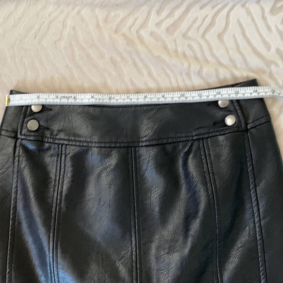 Free People Black Mini Skirt Size 4 - Picture 6 of 8